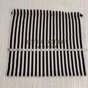 Henri Bendel Large Dust Bag - NEW Condition - Size 16.5" x 15".